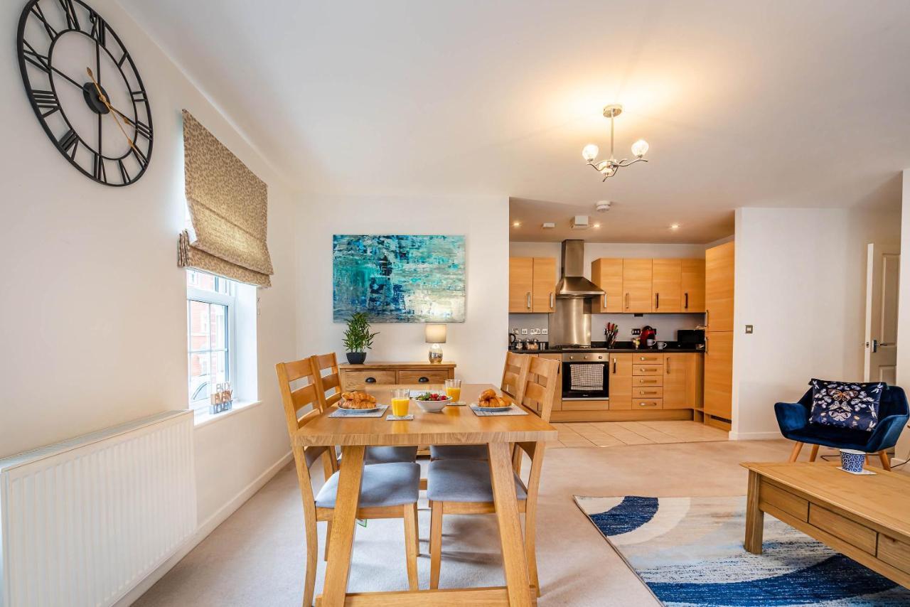 The Augustine - Modern Two Bed Ground Floor Apartment With Parking Canterbury Eksteriør bilde