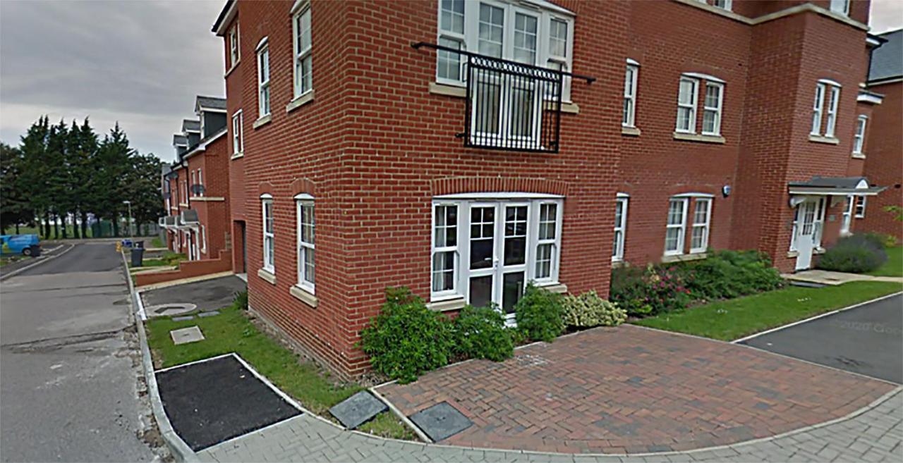 The Augustine - Modern Two Bed Ground Floor Apartment With Parking Canterbury Eksteriør bilde