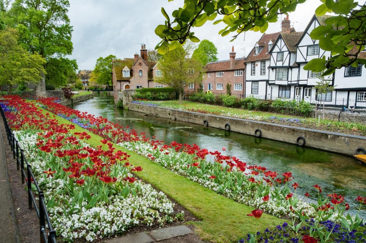 The Augustine - Modern Two Bed Ground Floor Apartment With Parking Canterbury Eksteriør bilde
