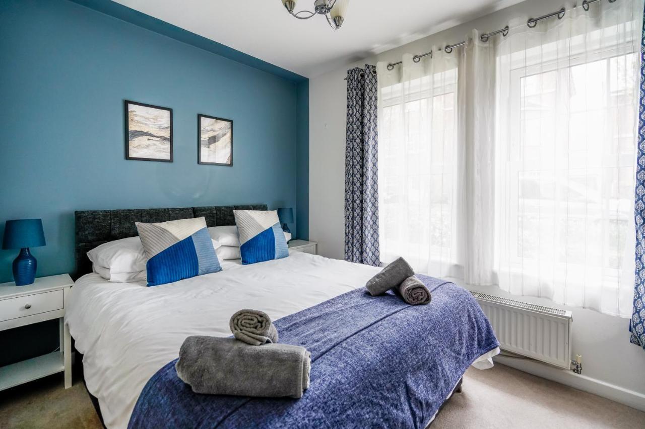 The Augustine - Modern Two Bed Ground Floor Apartment With Parking Canterbury Eksteriør bilde